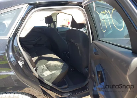 2018 Ford Focus S из США, поврежденный, VIN 1FADP3E29JL309190